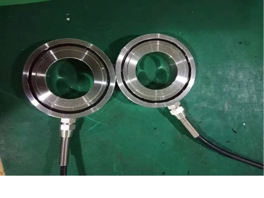 Miniature load cell